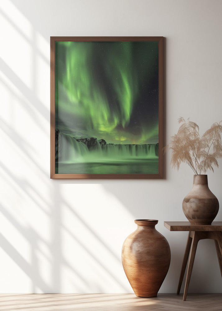 Northern light on Godafoss