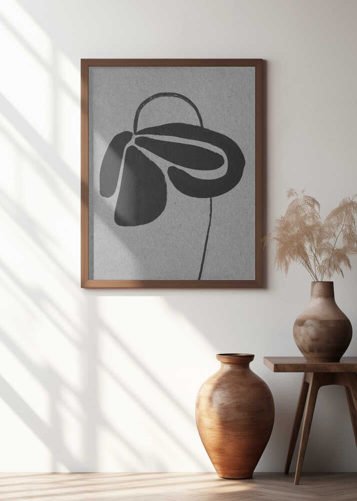 Petal Outline Elegance