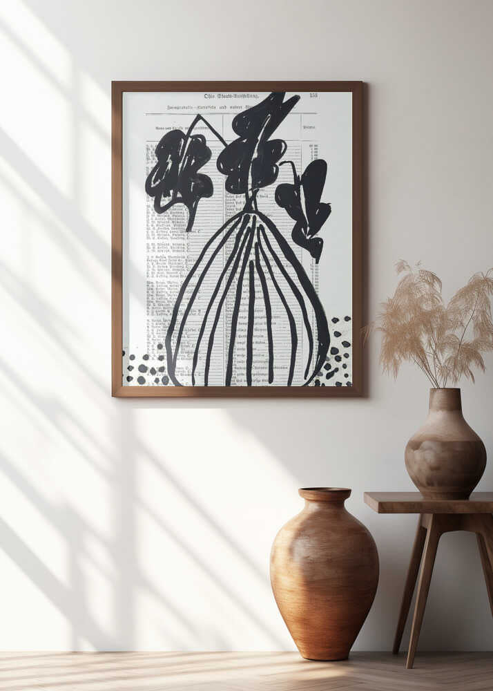 Minimalist leaves in a chunky vase