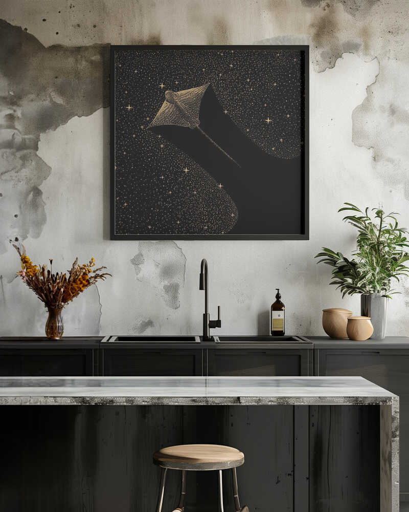 Starry Ornate Eagle Ray Dark Gold Version