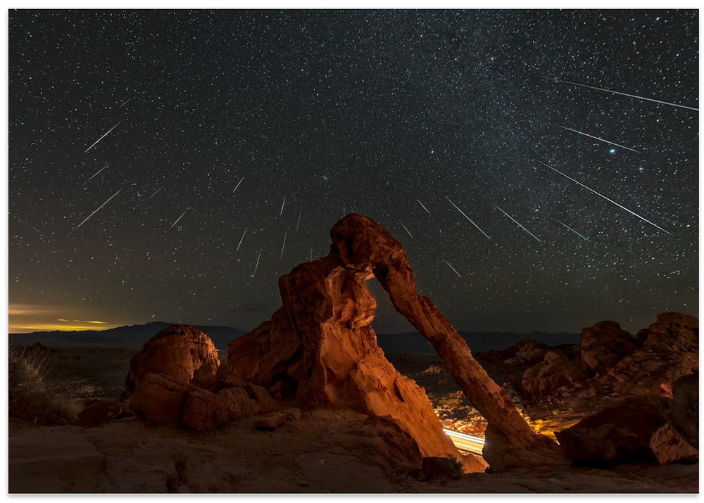 Geminid meteor shower above the Elephant Rock