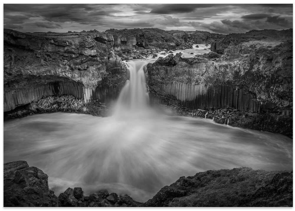 Icelandic shadow play
