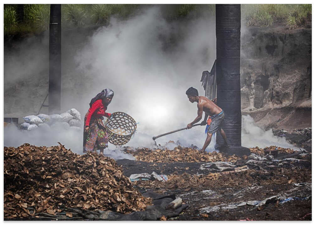 Make Charcoal from Coconut Shells