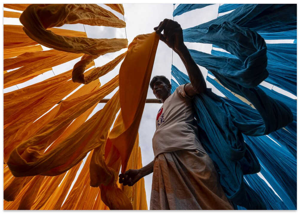 Drying clothing under the sun