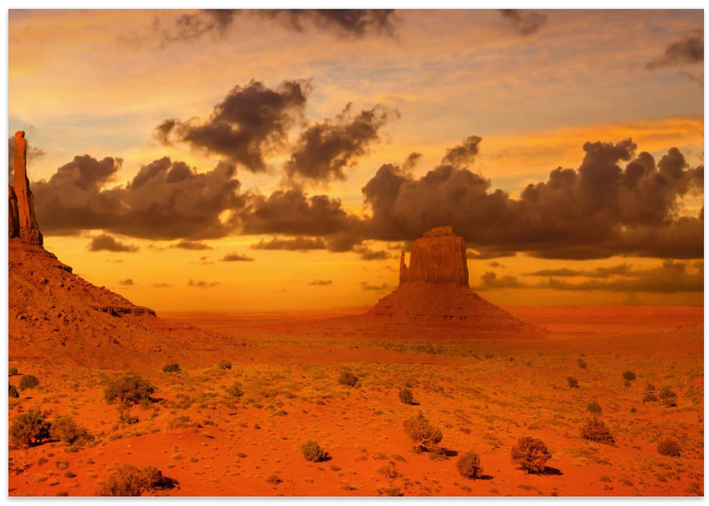 Gorgeous Monument Valley in the evening
