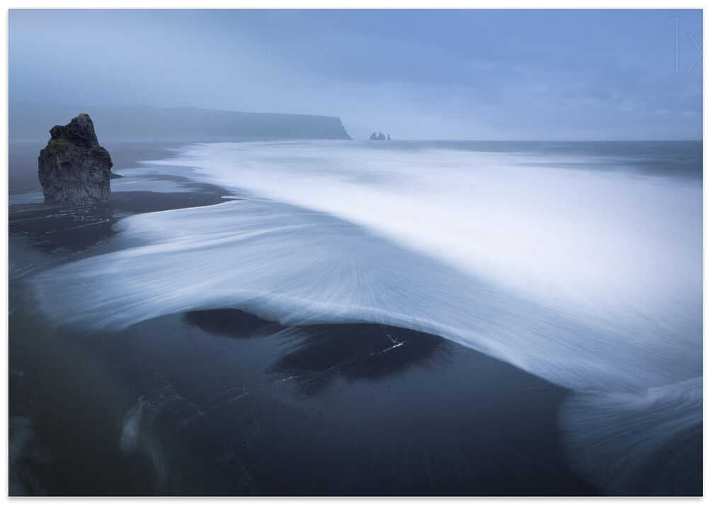 The black lava beach of Vik