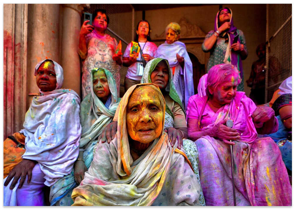 Widows Holi