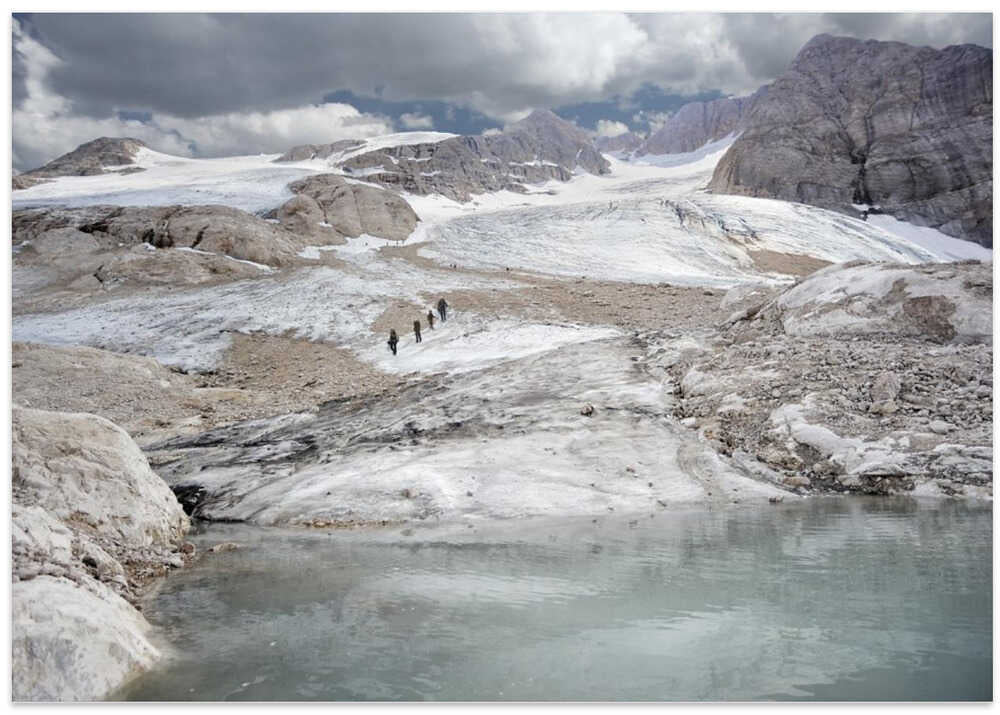 Expedition to the Glacier