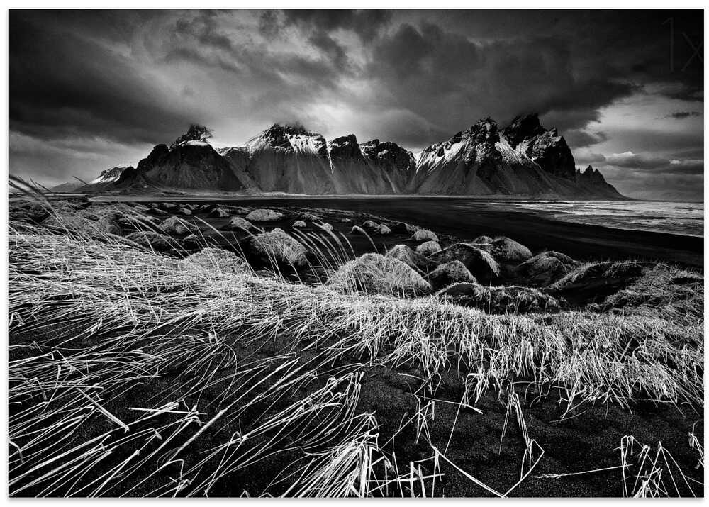 Stokksnes dunes and mountains