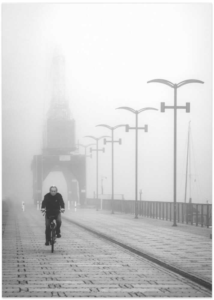 Morning on the boulevard.