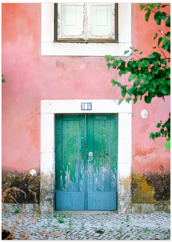 Little door in Lisbon