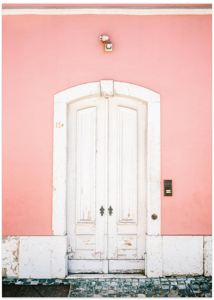 The white door Lisbon