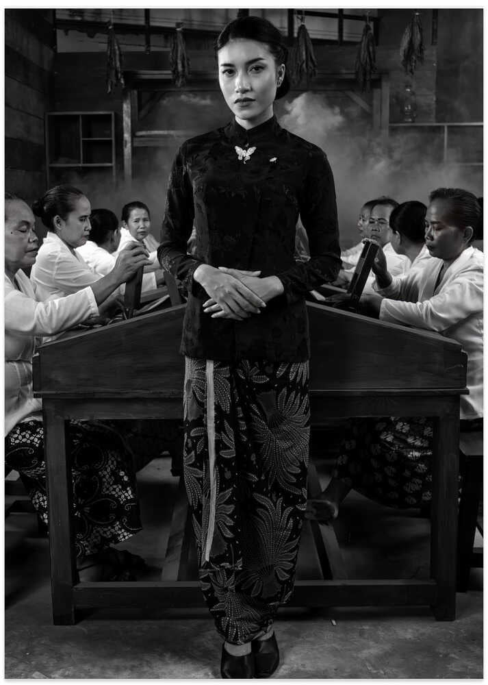 Gadis Kretek ( Cigarette Girl )