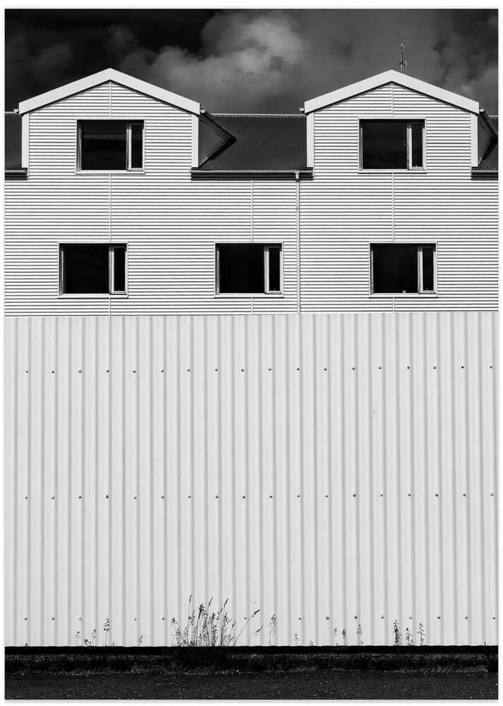 Iceland Experiance: White behind white – and a breath of life