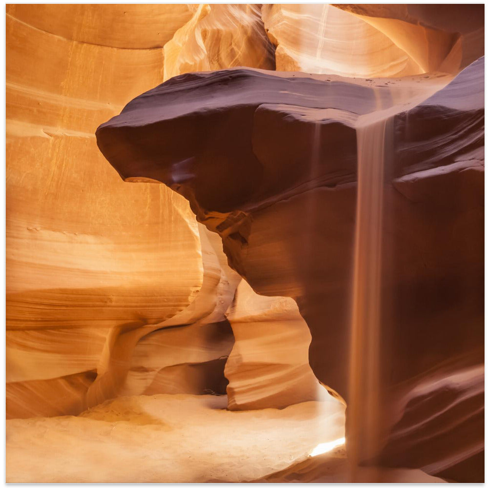 ANTELOPE CANYON Pouring Sand