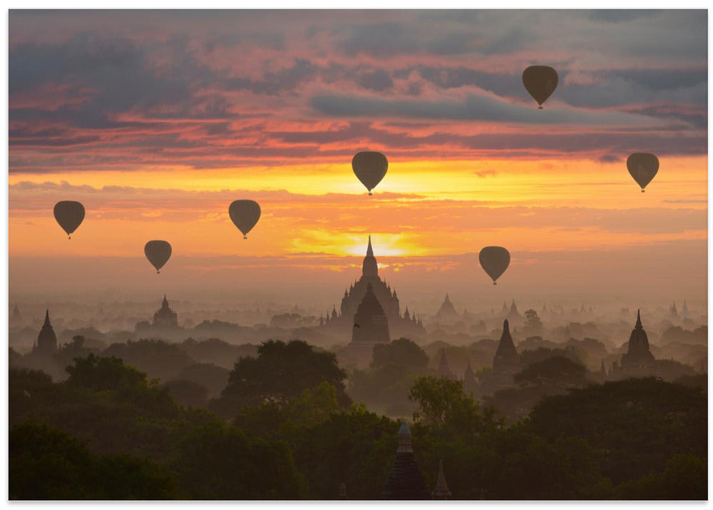 Bagan, balloons flying over ancient temples