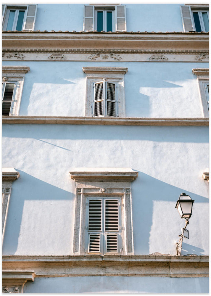 Blue tones of Rome - Italy travel photography ||