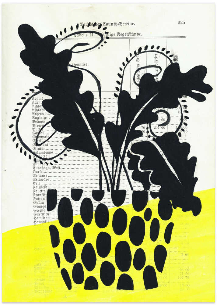 Minimalist leaves transparent vase