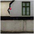 Red balloon/Green window